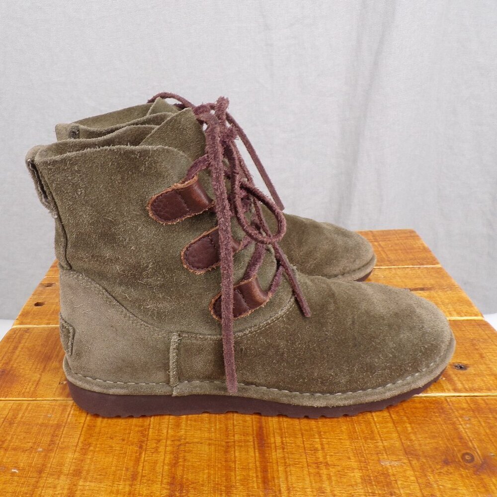 UGG Women's Ankle Boots Green Suede Elvi Size 7 Lace Tie